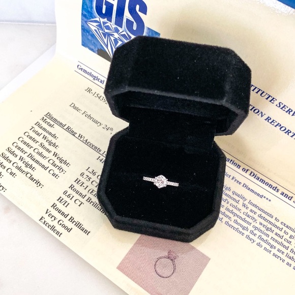 Jewelry - 14K 1.36 TCW Round Brilliant Diamond Ring
